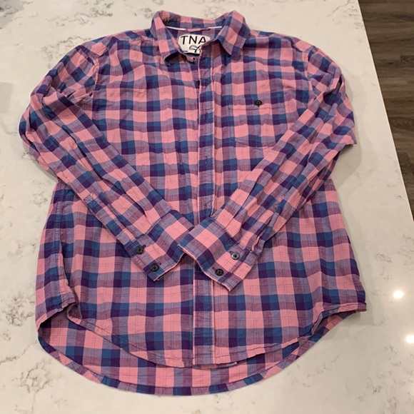 Button up plaid shirt - Picture 1 of 2